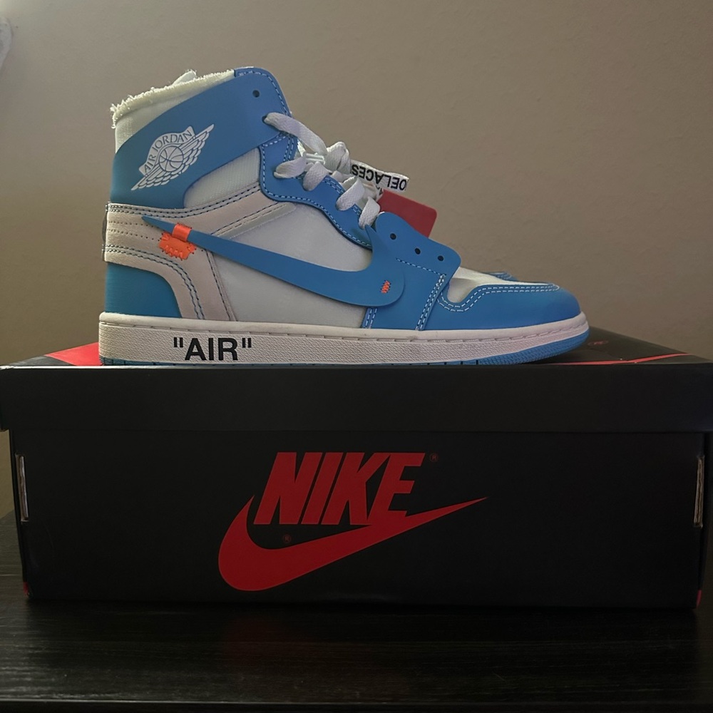 Off White Jordan 1 UNC